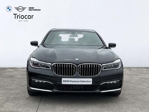 Fotos de BMW Serie 7 740d color Gris. Año 2019. 235KW(320CV). Diésel. En concesionario Triocar Avilés (Bmw y Mini) de Asturias