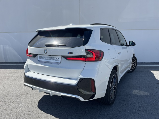 BMW X1 sDrive18d color Blanco. Año 2022. 110KW(150CV). Diésel. En concesionario Novomóvil Oleiros de Coruña