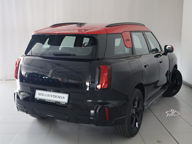 fotoG 3 del MINI MINI Countryman C 125 kW (170 CV) 170cv Gasolina del 2024 en Barcelona