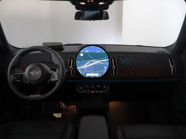 fotoG 6 del MINI MINI Countryman C 125 kW (170 CV) 170cv Gasolina del 2024 en Barcelona