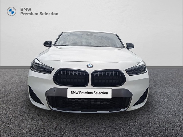 BMW X2 sDrive16d color Blanco. Año 2023. 85KW(116CV). Diésel. En concesionario San Rafael Motor, S.L. de Córdoba