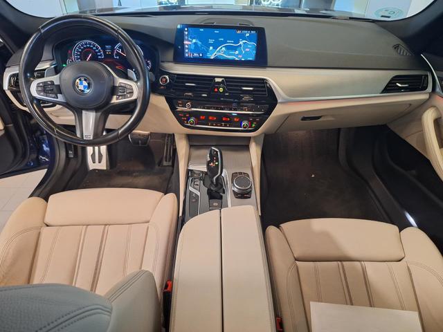 BMW Serie 5 520d color Azul. Año 2019. 140KW(190CV). Diésel. En concesionario Automóviles Oviedo S.A. de Asturias