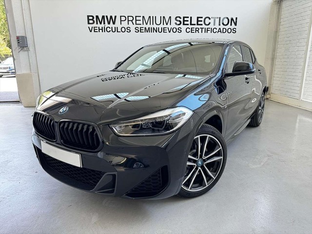 BMW X2 xDrive25e color Negro. Año 2024. 162KW(220CV). Híbrido Electro/Gasolina. En concesionario Lurauto - Gipuzkoa de Guipuzcoa