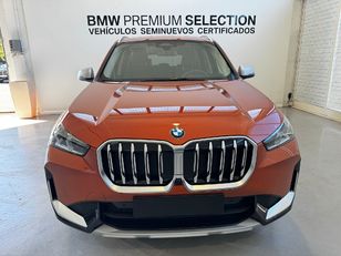 Fotos de BMW X1 sDrive18d color Naranja. Año 2024. 110KW(150CV). Diésel. En concesionario Lurauto - Gipuzkoa de Guipuzcoa