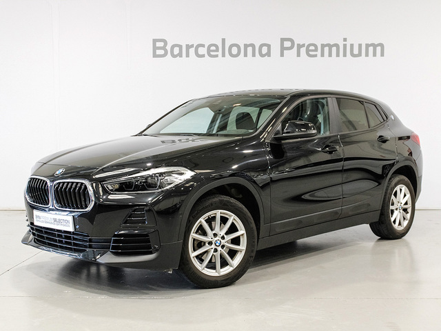 BMW X2 sDrive16d color Negro. Año 2023. 85KW(116CV). Diésel. En concesionario Barcelona Premium -- GRAN VIA de Barcelona