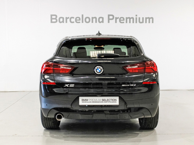 BMW X2 sDrive16d color Negro. Año 2023. 85KW(116CV). Diésel. En concesionario Barcelona Premium -- GRAN VIA de Barcelona