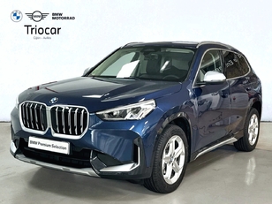 Fotos de BMW X1 sDrive18d color Azul. Año 2024. 110KW(150CV). Diésel. En concesionario Triocar Avilés (Bmw y Mini) de Asturias