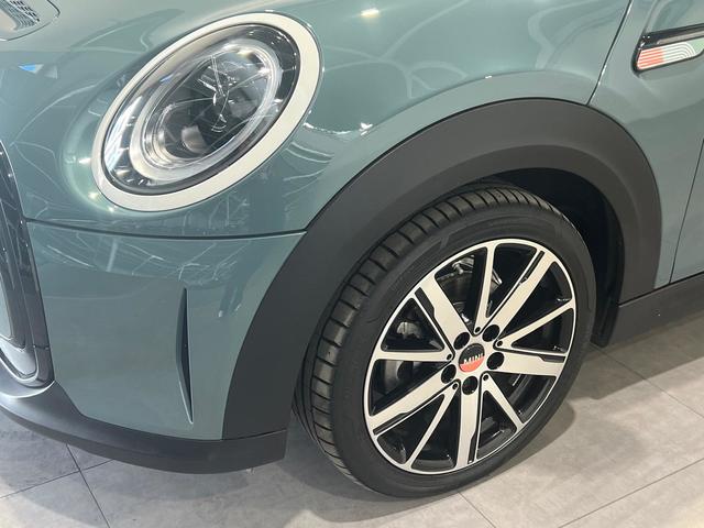 fotoG 5 del MINI MINI 3 Puertas Cooper SE 135 kW (184 CV) 184cv Eléctrico del 2022 en Barcelona