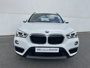 Fotos de BMW X1 sDrive18i color Blanco. Año 2019. 103KW(140CV). Gasolina. En concesionario Novomóvil Oleiros de Coruña