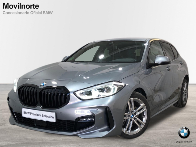 BMW Serie 1 118d color Gris. Año 2023. 110KW(150CV). Diésel. En concesionario Movilnorte El Plantio de Madrid