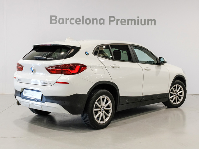 BMW X2 sDrive16d color Blanco. Año 2023. 85KW(116CV). Diésel. En concesionario Barcelona Premium -- GRAN VIA de Barcelona