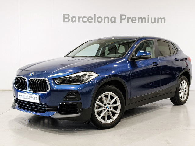 BMW X2 sDrive16d color Azul. Año 2023. 85KW(116CV). Diésel. En concesionario Barcelona Premium -- GRAN VIA de Barcelona