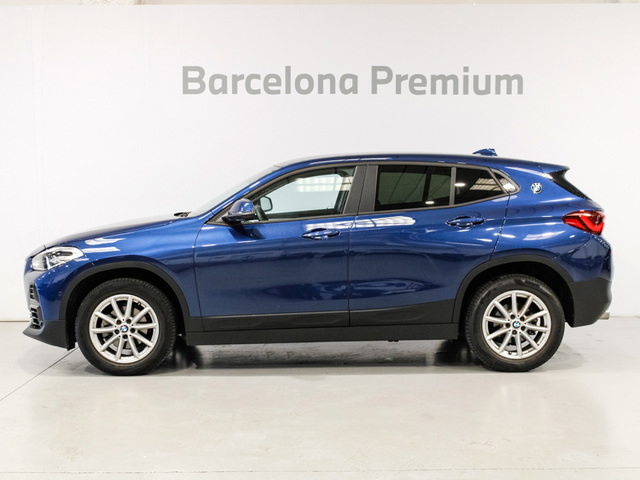 BMW X2 sDrive16d color Azul. Año 2023. 85KW(116CV). Diésel. En concesionario Barcelona Premium -- GRAN VIA de Barcelona