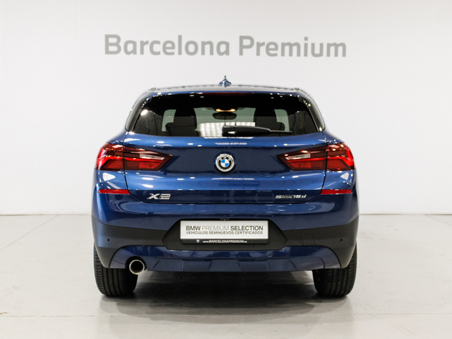 BMW X2 sDrive16d color Azul. Año 2023. 85KW(116CV). Diésel. En concesionario Barcelona Premium -- GRAN VIA de Barcelona