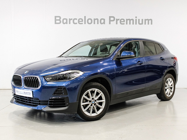 BMW X2 sDrive16d color Azul. Año 2023. 85KW(116CV). Diésel. En concesionario Barcelona Premium -- GRAN VIA de Barcelona