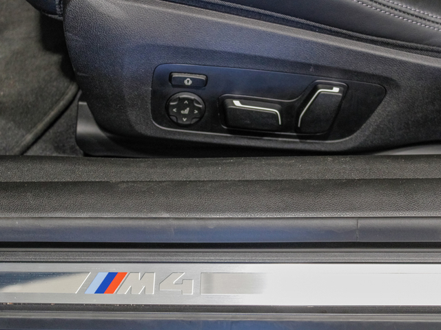 BMW M M4 Coupe Competition color Azul. Año 2024. 375KW(510CV). Gasolina. En concesionario Barcelona Premium -- GRAN VIA de Barcelona