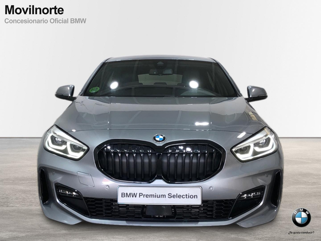 BMW Serie 1 118d color Gris. Año 2023. 110KW(150CV). Diésel. En concesionario Movilnorte El Plantio de Madrid