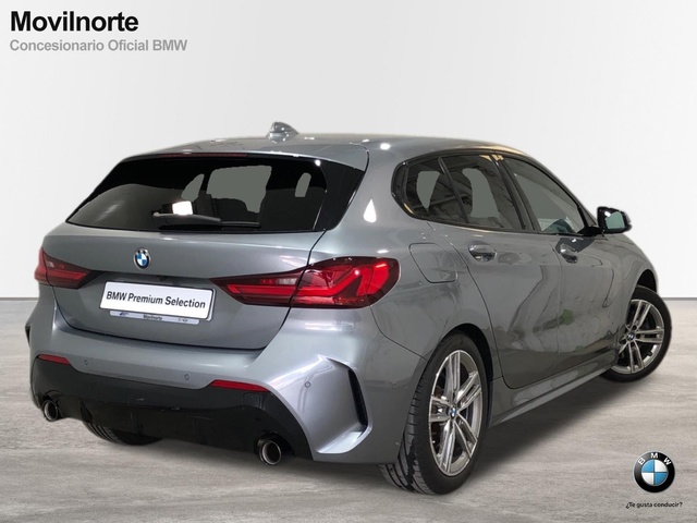 BMW Serie 1 118d color Gris. Año 2022. 110KW(150CV). Diésel. En concesionario Movilnorte El Plantio de Madrid