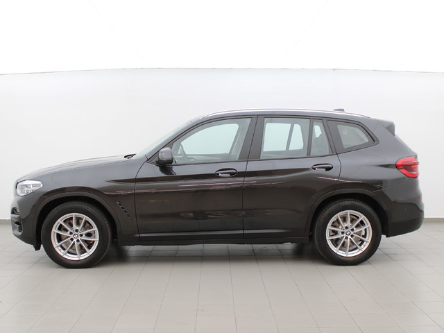 BMW X3 xDrive20d color Gris. Año 2021. 140KW(190CV). Diésel. En concesionario Augusta Aragon S.A. de Zaragoza