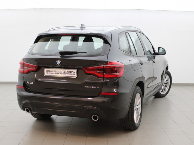 BMW X3 xDrive20d color Gris. Año 2021. 140KW(190CV). Diésel. En concesionario Augusta Aragon S.A. de Zaragoza