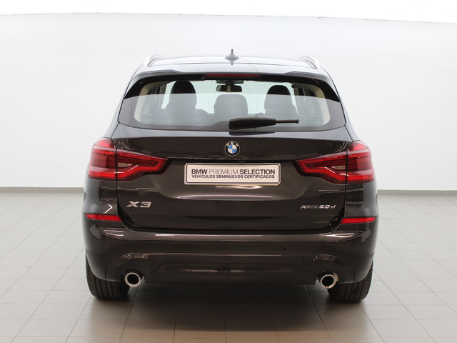 BMW X3 xDrive20d color Gris. Año 2021. 140KW(190CV). Diésel. En concesionario Augusta Aragon S.A. de Zaragoza