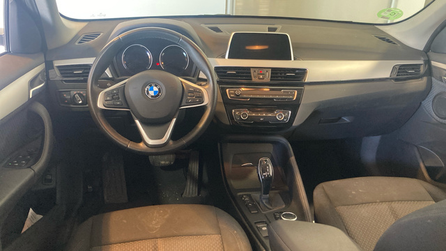 BMW X1 sDrive18d color Blanco. Año 2018. 110KW(150CV). Diésel. En concesionario BYmyCAR Madrid - Alcalá de Madrid