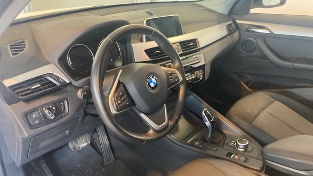 BMW X1 sDrive18d color Blanco. Año 2018. 110KW(150CV). Diésel. En concesionario BYmyCAR Madrid - Alcalá de Madrid