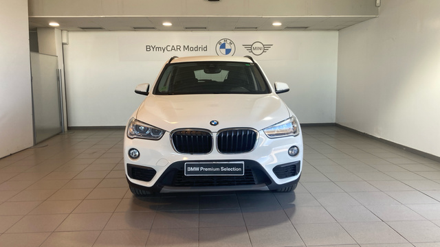 BMW X1 sDrive18d color Blanco. Año 2018. 110KW(150CV). Diésel. En concesionario BYmyCAR Madrid - Alcalá de Madrid