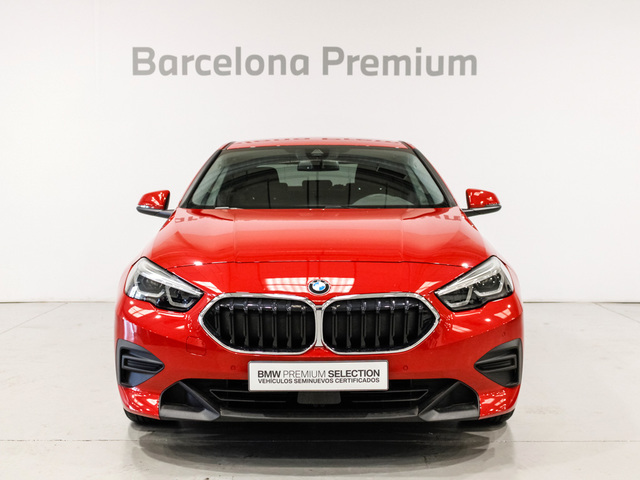 BMW Serie 2 216d Gran Coupe color Rojo. Año 2023. 85KW(116CV). Diésel. En concesionario Barcelona Premium -- GRAN VIA de Barcelona