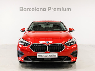 Fotos de BMW Serie 2 216d Gran Coupe color Rojo. Año 2023. 85KW(116CV). Diésel. En concesionario Barcelona Premium -- GRAN VIA de Barcelona