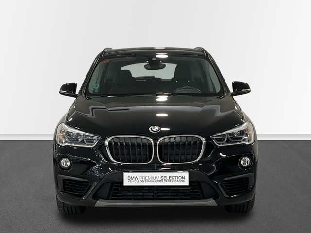 BMW X1 sDrive18d color Negro. Año 2018. 110KW(150CV). Diésel. En concesionario Engasa S.A. de Valencia