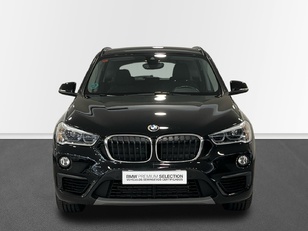 Fotos de BMW X1 sDrive18d color Negro. Año 2018. 110KW(150CV). Diésel. En concesionario Engasa S.A. de Valencia