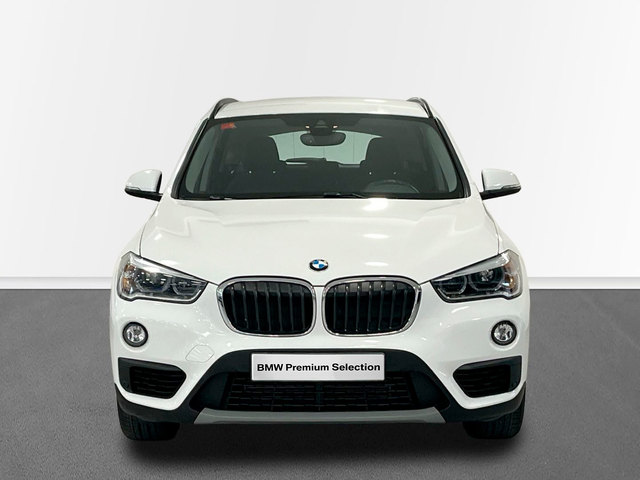 BMW X1 sDrive18d color Blanco. Año 2018. 110KW(150CV). Diésel. En concesionario Engasa S.A. de Valencia