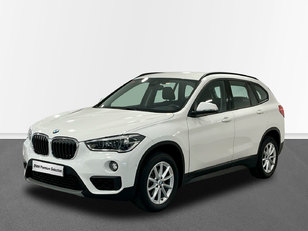 Fotos de BMW X1 sDrive18d color Blanco. Año 2018. 110KW(150CV). Diésel. En concesionario Engasa S.A. de Valencia