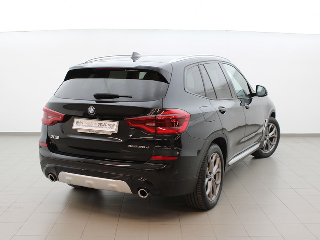 BMW X3 xDrive20d color Negro. Año 2021. 140KW(190CV). Diésel. En concesionario Augusta Aragon S.A. de Zaragoza