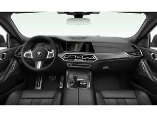 Fotos de BMW X6 xDrive40d color Blanco. Año 2021. 250KW(340CV). Diésel. En concesionario Ceres Motor S.L. de Cáceres
