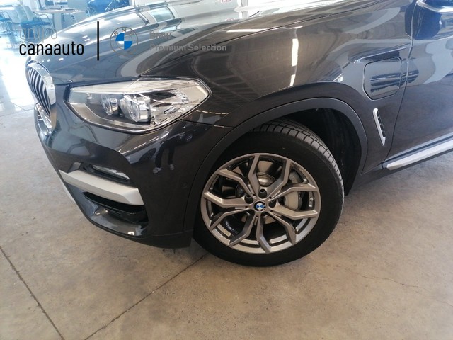 BMW X3 xDrive30e color Gris. Año 2020. 215KW(292CV). Híbrido Electro/Gasolina. En concesionario CANAAUTO - TACO de Sta. C. Tenerife