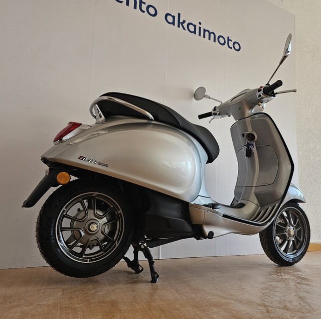 Vespa Electrica - - 2