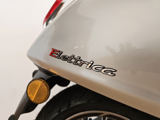 Vespa Electrica - - 9