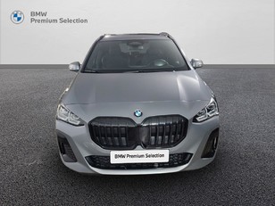 Fotos de BMW Serie 2 218d Active Tourer color Gris. Año 2022. 110KW(150CV). Diésel. En concesionario San Pablo Motor | Su Eminencia de Sevilla