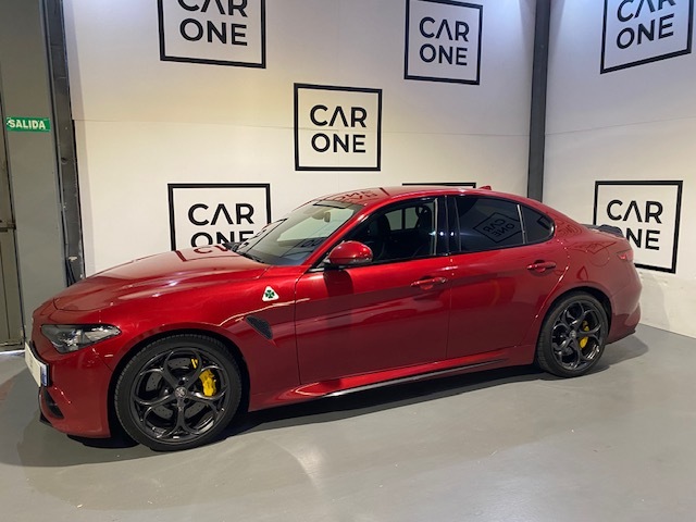 Alfa Romeo Giulia 2.9T V6 Quadrifoglio AT 375 kW (510 CV)