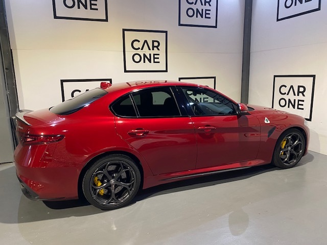 Alfa Romeo Giulia 2.9T V6 Quadrifoglio AT 375 kW (510 CV)