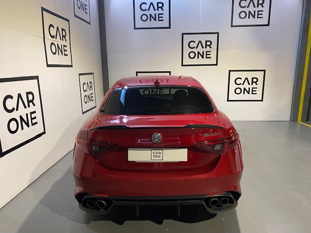 Alfa Romeo Giulia 2.9T V6 Quadrifoglio AT 375 kW (510 CV)