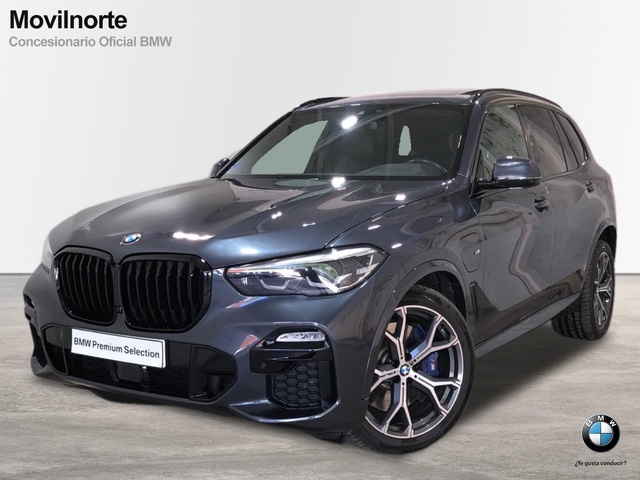 BMW X5 xDrive45e color Gris. Año 2020. 290KW(394CV). Híbrido Electro/Gasolina. En concesionario Movilnorte El Plantio de Madrid