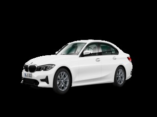 Fotos de BMW Serie 3 318d color Blanco. Año 2020. 110KW(150CV). Diésel. En concesionario Momentum S.A. de Madrid