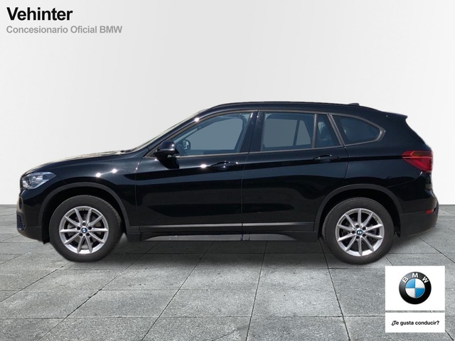 BMW X1 sDrive18d color Negro. Año 2019. 110KW(150CV). Diésel. En concesionario Momentum S.A. de Madrid