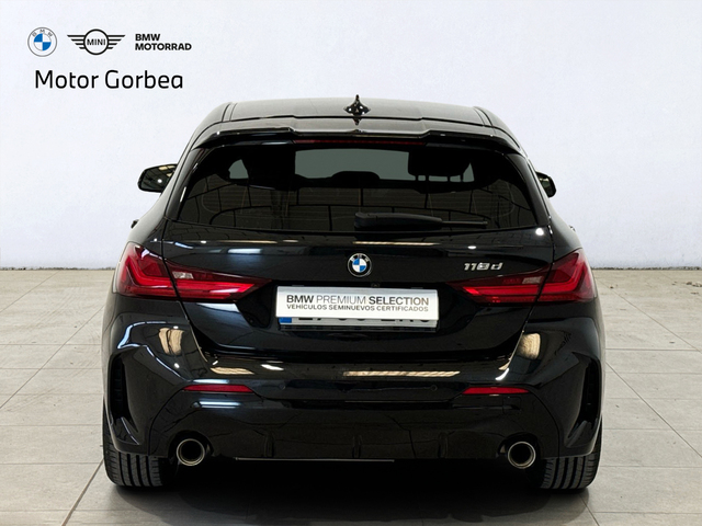 BMW Serie 1 118d color Negro. Año 2021. 110KW(150CV). Diésel. En concesionario Motor Gorbea de Álava