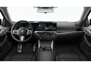 Fotos de BMW i4 eDrive40 color Negro. Año 2024. 250KW(340CV). Eléctrico. En concesionario Mandel Motor Badajoz de Badajoz