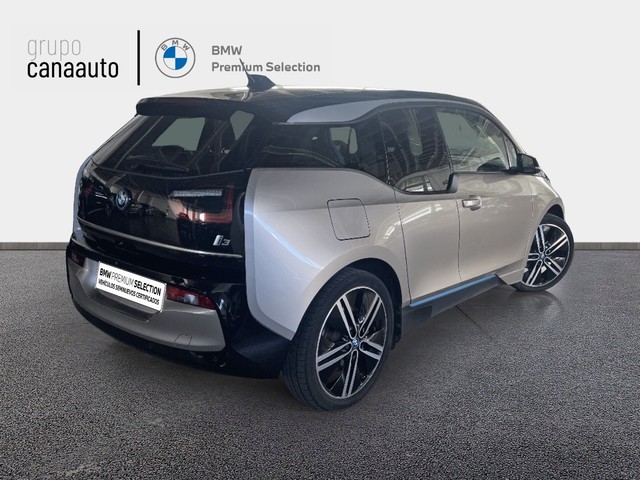 BMW i3 120Ah color Gris Plata. Año 2021. 125KW(170CV). Eléctrico. En concesionario CANAAUTO - TACO de Sta. C. Tenerife