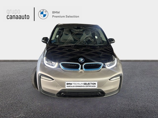 BMW i3 120Ah color Gris Plata. Año 2021. 125KW(170CV). Eléctrico. En concesionario CANAAUTO - TACO de Sta. C. Tenerife